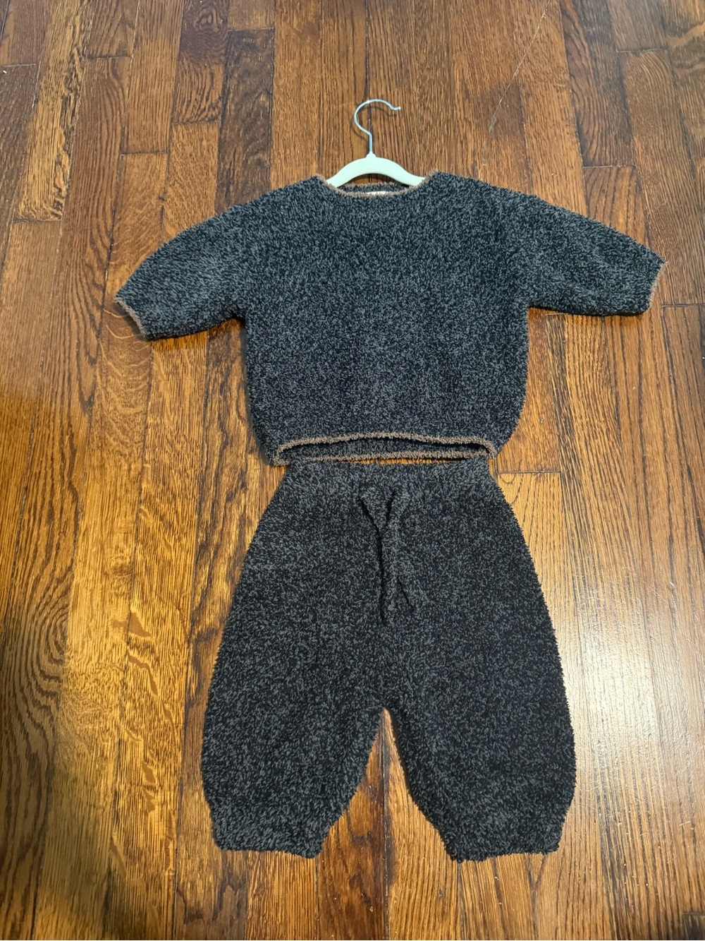 7AM Enfant Baby 3-6M Fuzzy Cozy Sweater & Pants 2 Piece Set